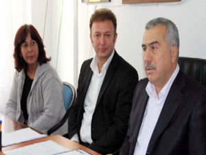 <font color="red">Başbakan'a sahip çıkmak Türkiye'ye sahip çıkmaktır</font>