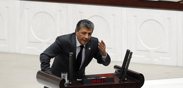 <font color="red">Balbay ilk güne yakıştırma basitliği ile imza attı </font>