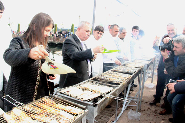 İLKADIMDA 2. BALIK EKMEK FESTİVALİ YAPILDI