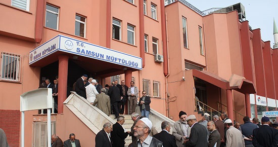 SAMSUN İL MÜFTÜLÜĞÜ BİNASINA KURŞUN İSABET ETTİ