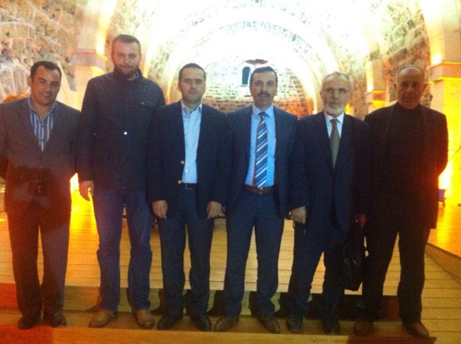 Siyasetin hasret kaldığı bu fotoğraf Kavak'ta çekildi