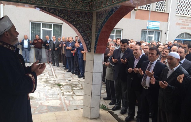 Canik Belediye Başkanı Osman Genç'in halasının kızı vefat etti