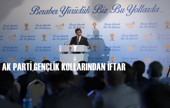 A.Çağatay Kılıç AK Parti Gençlik Kollarının iftar yemeğine katıldı