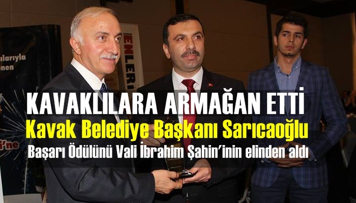 Sarıcaoğlu Ödülünü Vali İbrahim Şahin'in elinden aldı