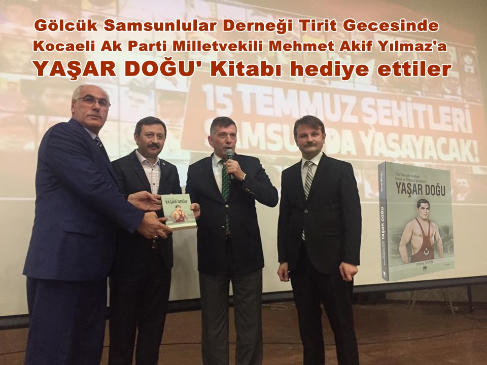 Samsunlular Gölcük'te Yaşar Doğu Kitabı hediye etti