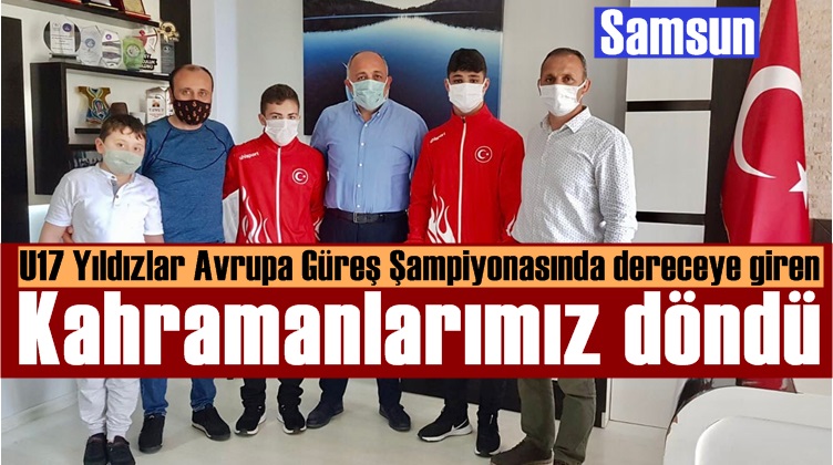 Şampiyon güreşçilerimiz Samsuna döndü