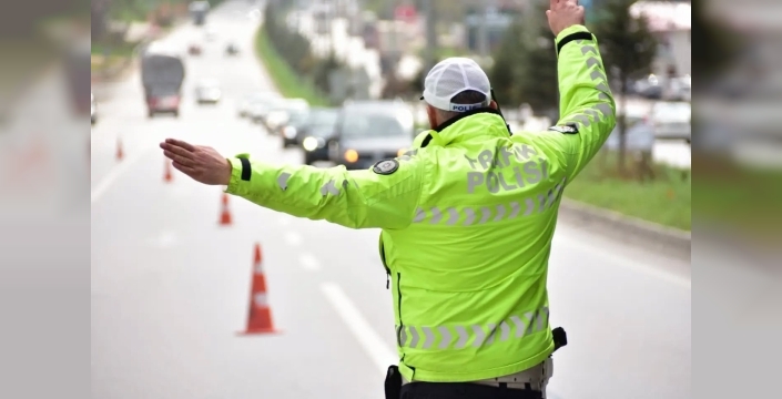Samsun Valiliğinden Hayati Trafik Uyarısı: Güvenli Bir Seyahat İçin Lütfen Hız Limitlerine Uyun